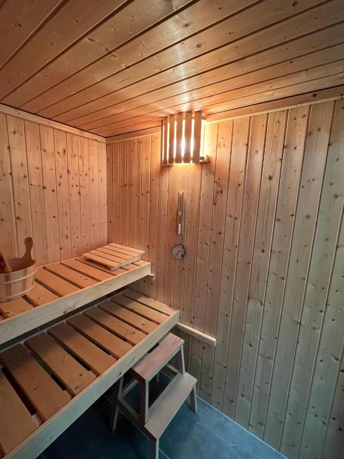 Ferienhaus Auszeit Mit Sauna Schwarz Ngoại thất bức ảnh