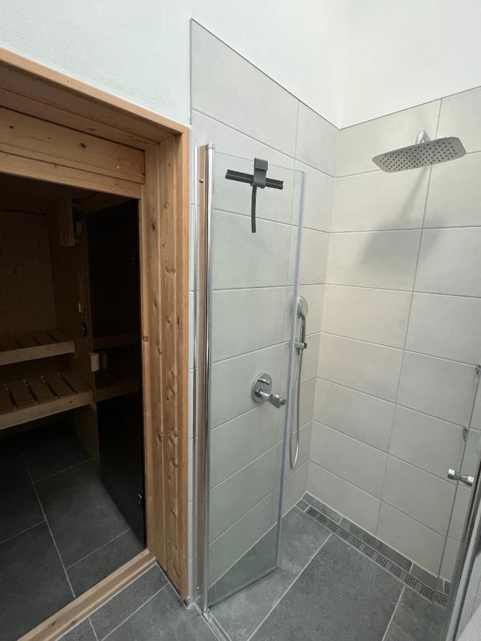 Ferienhaus Auszeit Mit Sauna Schwarz Ngoại thất bức ảnh