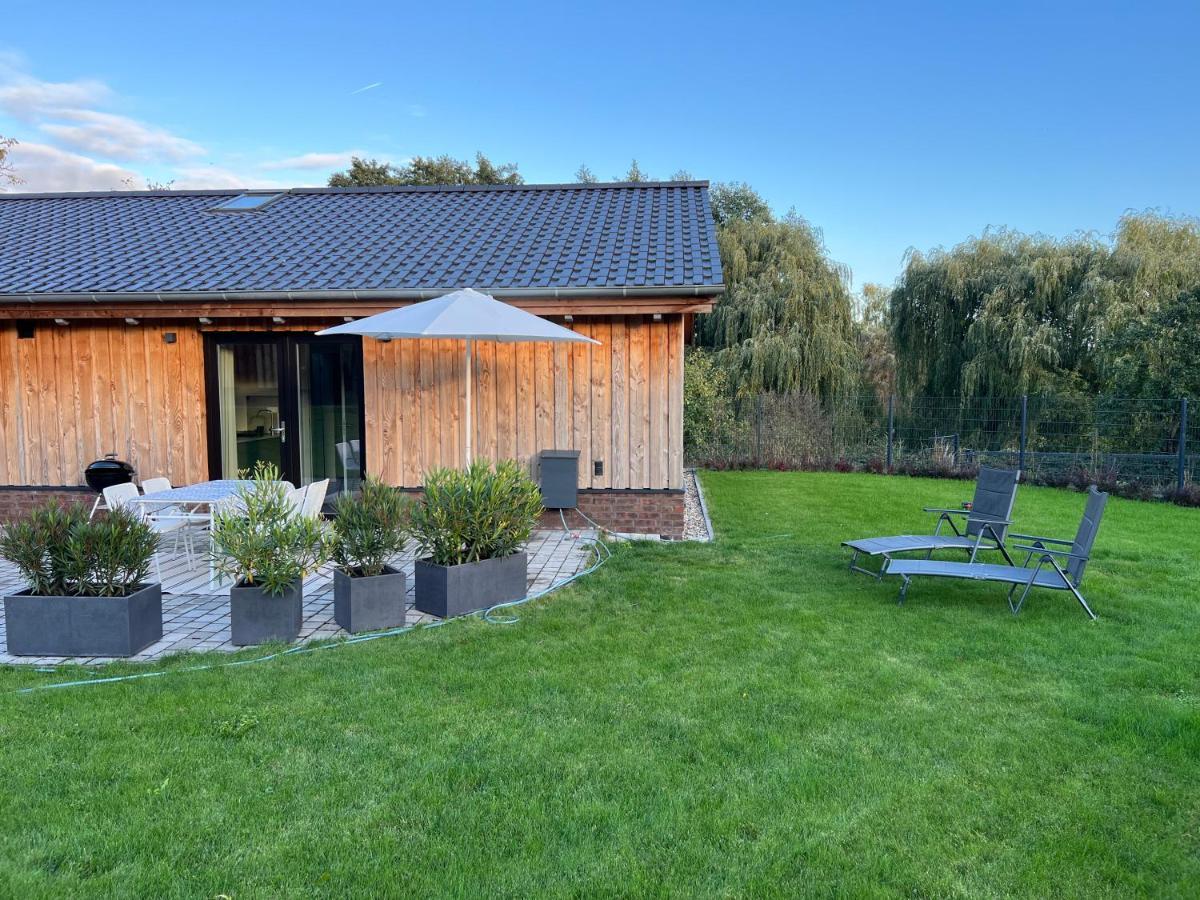 Ferienhaus Auszeit Mit Sauna Schwarz Ngoại thất bức ảnh